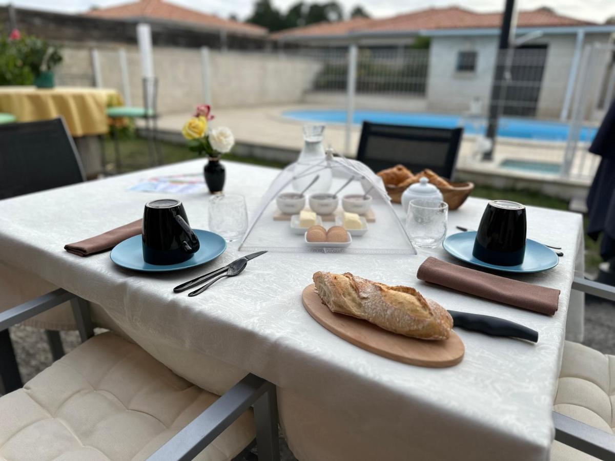 Le Mas Des Anges Soussans Exterior foto